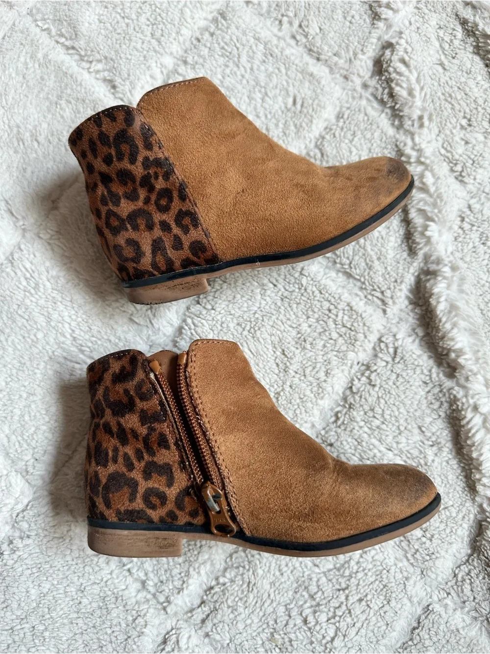 *FLAWED* Cat & Jack | Tien Booties Cognac Animal Print | Size 9